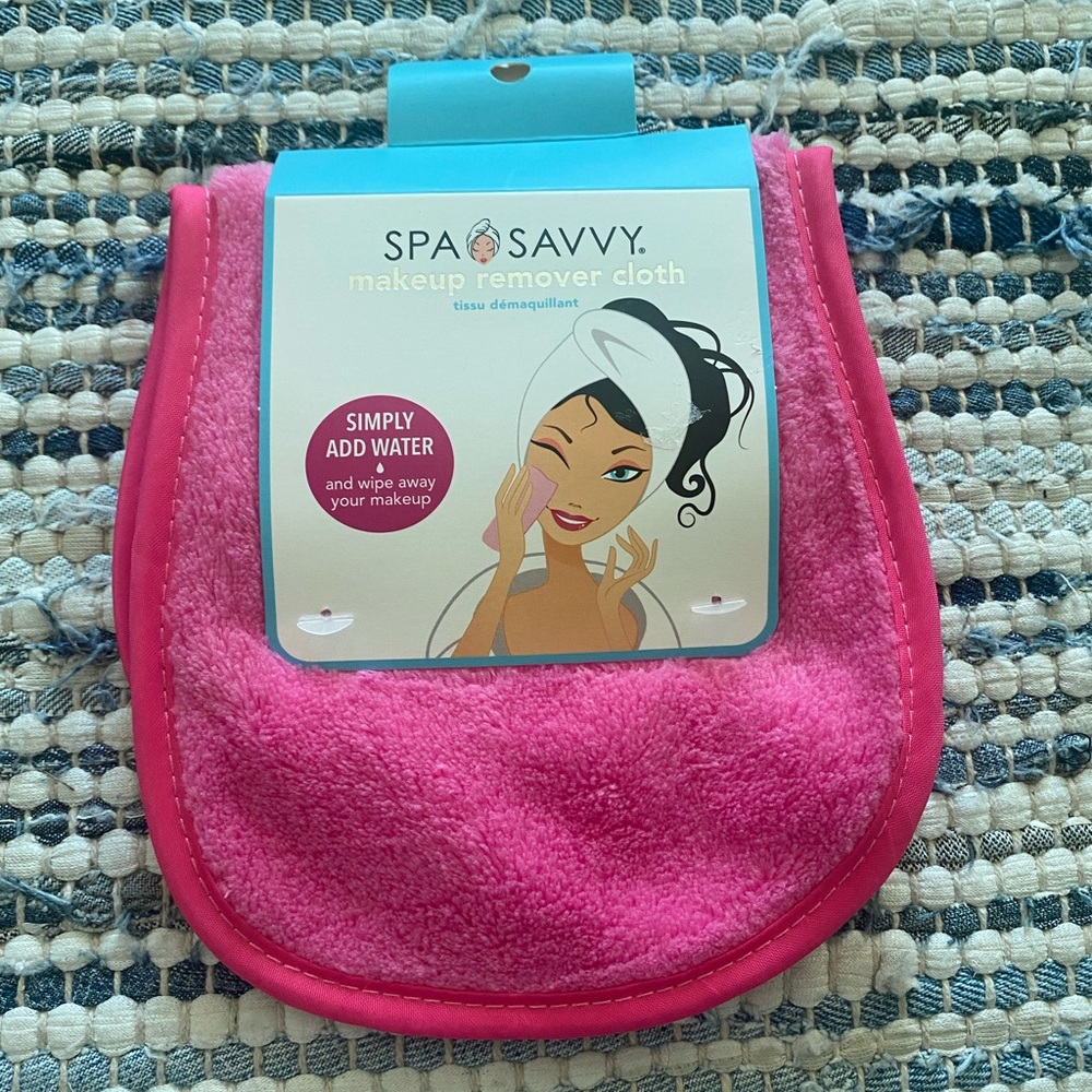 NWT Spa Savvy Pink Makeup Remover Cloth